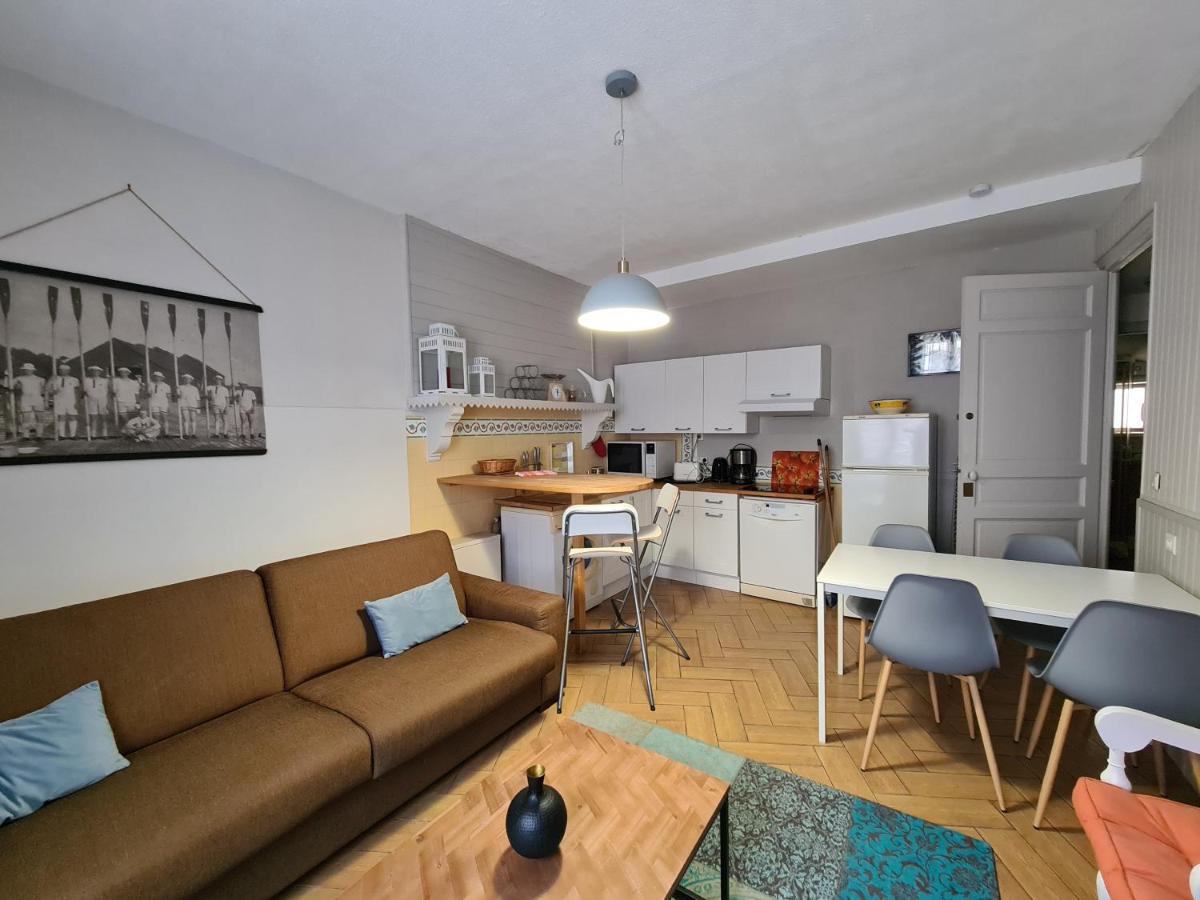 Chambres D'Hotes Et Gites- L'Abri Sous Roche Tautavel Exterior foto