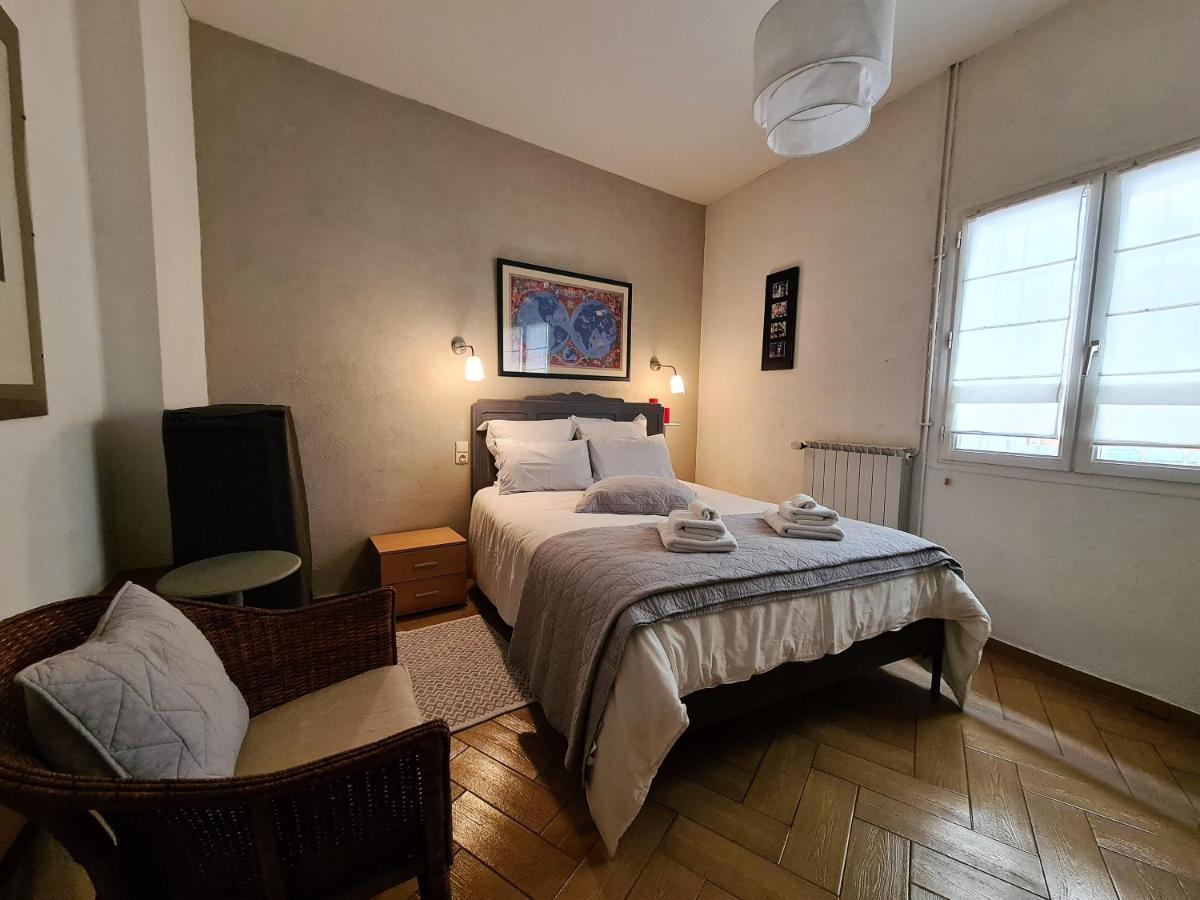 Chambres D'Hotes Et Gites- L'Abri Sous Roche Tautavel Exterior foto